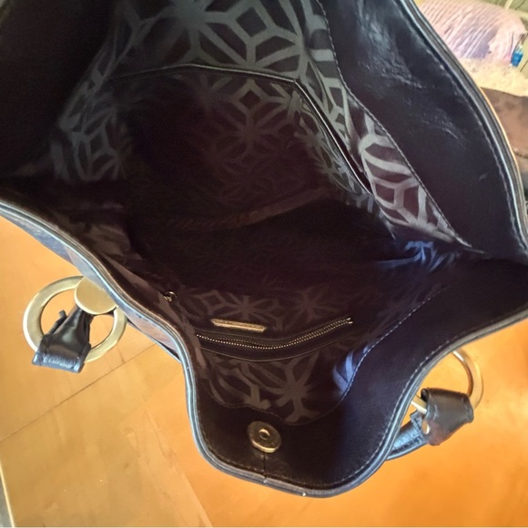 Trina Turk Black Leather Manhattan Large Shoulder Bag Tote - Picture 10 of 14